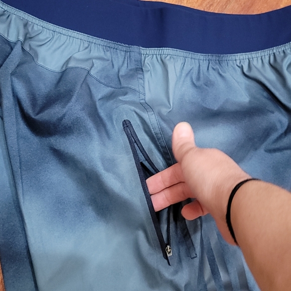 NWT Men's size L Adidas swim trunks - Picture 3 of 7